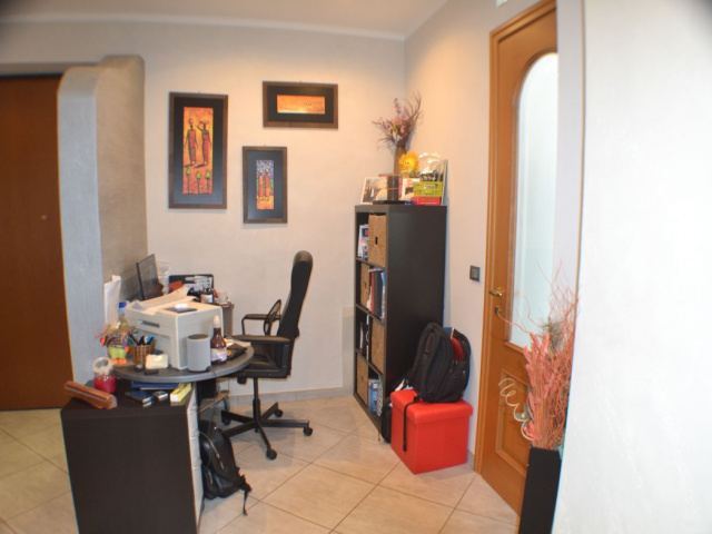 5 Via Arona, Torino, Piemonte 10145, 2 Stanze da Letto Stanze da Letto, ,2 BathroomsBathrooms,Appartamento,Vendita,Via Arona ,3,1099