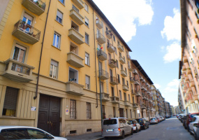 5 via Arona, Torino, Piemonte 10145, 2 Stanze da Letto Stanze da Letto, ,1 BagnoBathrooms,Appartamento,Vendita,via Arona,4,1103
