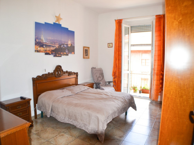 5 via Arona, Torino, Piemonte 10145, 2 Stanze da Letto Stanze da Letto, ,1 BagnoBathrooms,Appartamento,Vendita,via Arona,4,1103