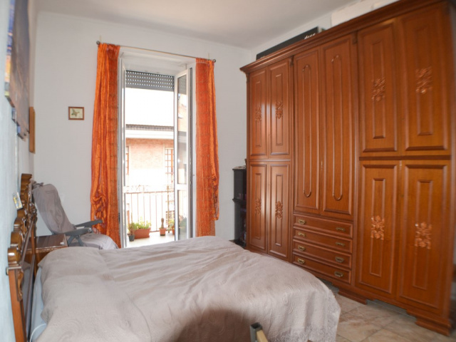 5 via Arona, Torino, Piemonte 10145, 2 Stanze da Letto Stanze da Letto, ,1 BagnoBathrooms,Appartamento,Vendita,via Arona,4,1103