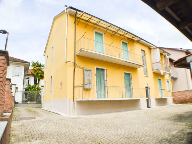 5 via Trieste, Villanova d'Asti, 14019, 2 Stanze da Letto Stanze da Letto, ,1 BagnoBathrooms,Appartamento,Vendita,via Trieste ,1111